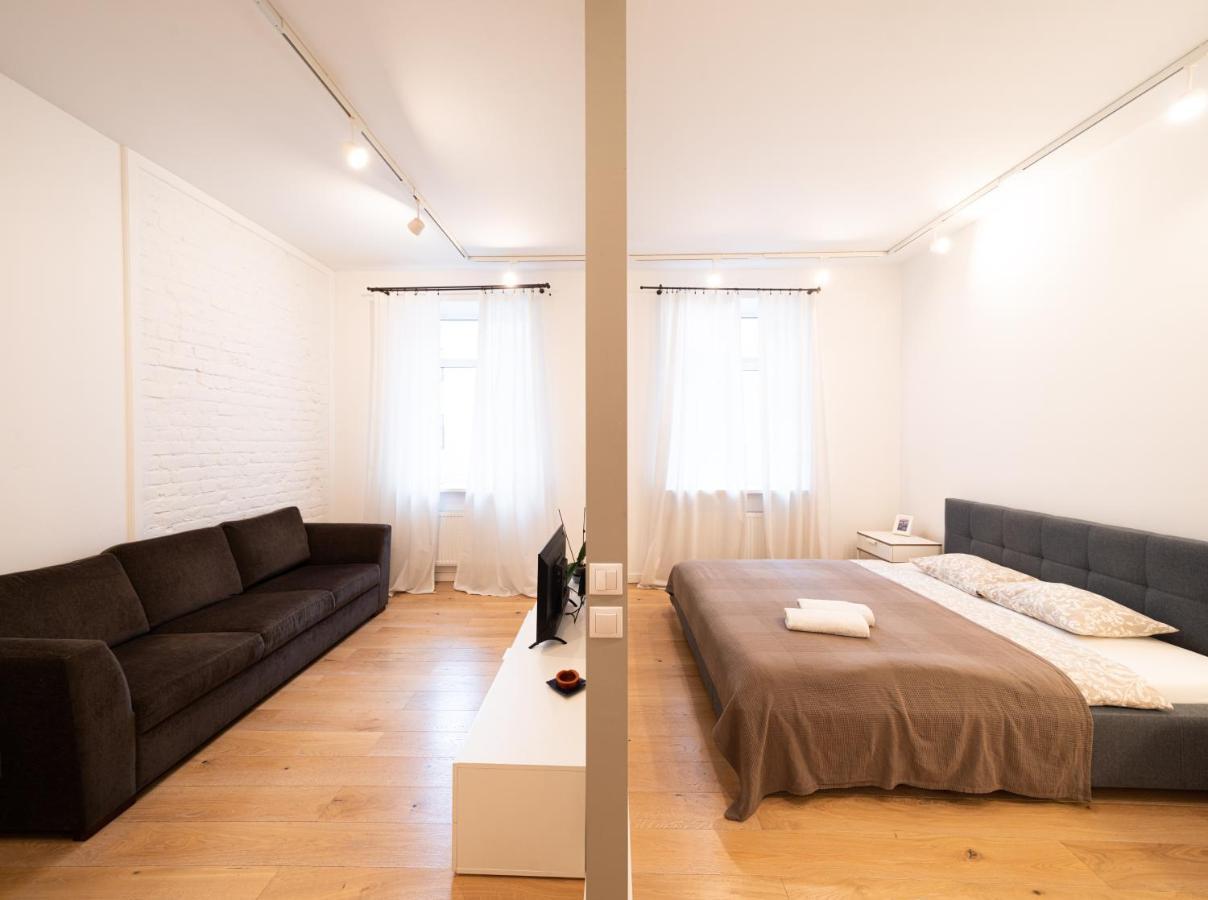 Lacplesa loft-style residence Riga Extérieur photo
