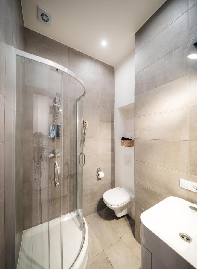Lacplesa loft-style residence Riga Extérieur photo